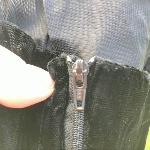 Vintage Black Gothic Velvet and Lace Strapless Dress Goth Halloween - Picture 6 of 12